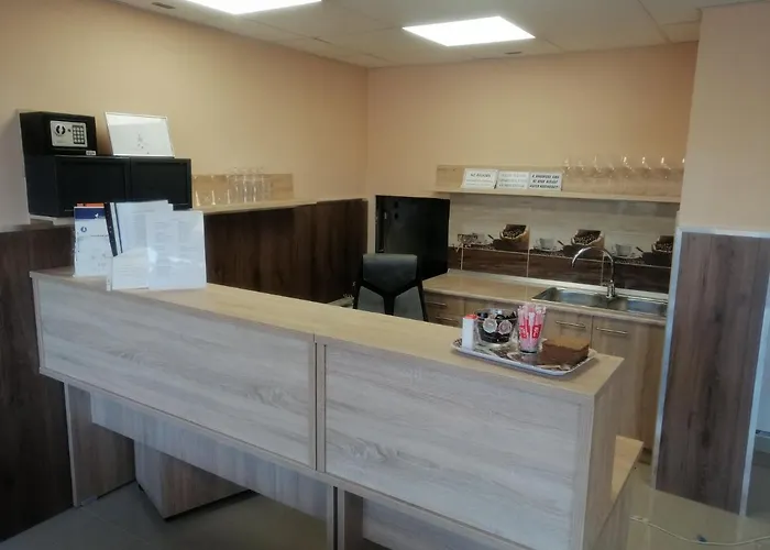 M7 Galeria Panzio Летенье